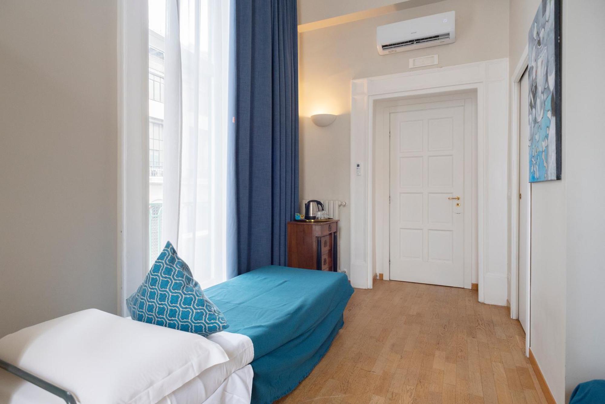 נאפולי B&B Donna Adelina מראה חיצוני תמונה
