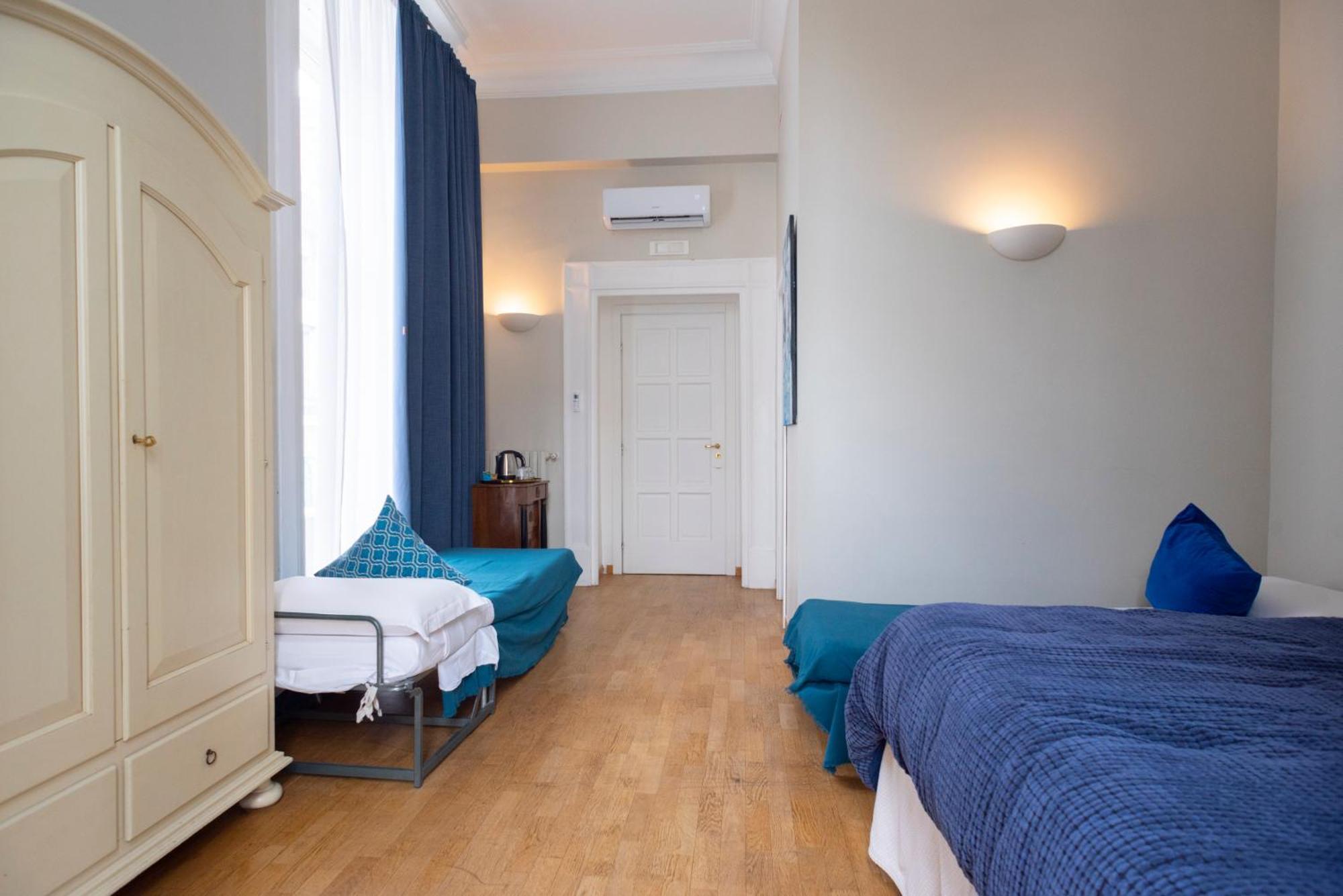 נאפולי B&B Donna Adelina מראה חיצוני תמונה